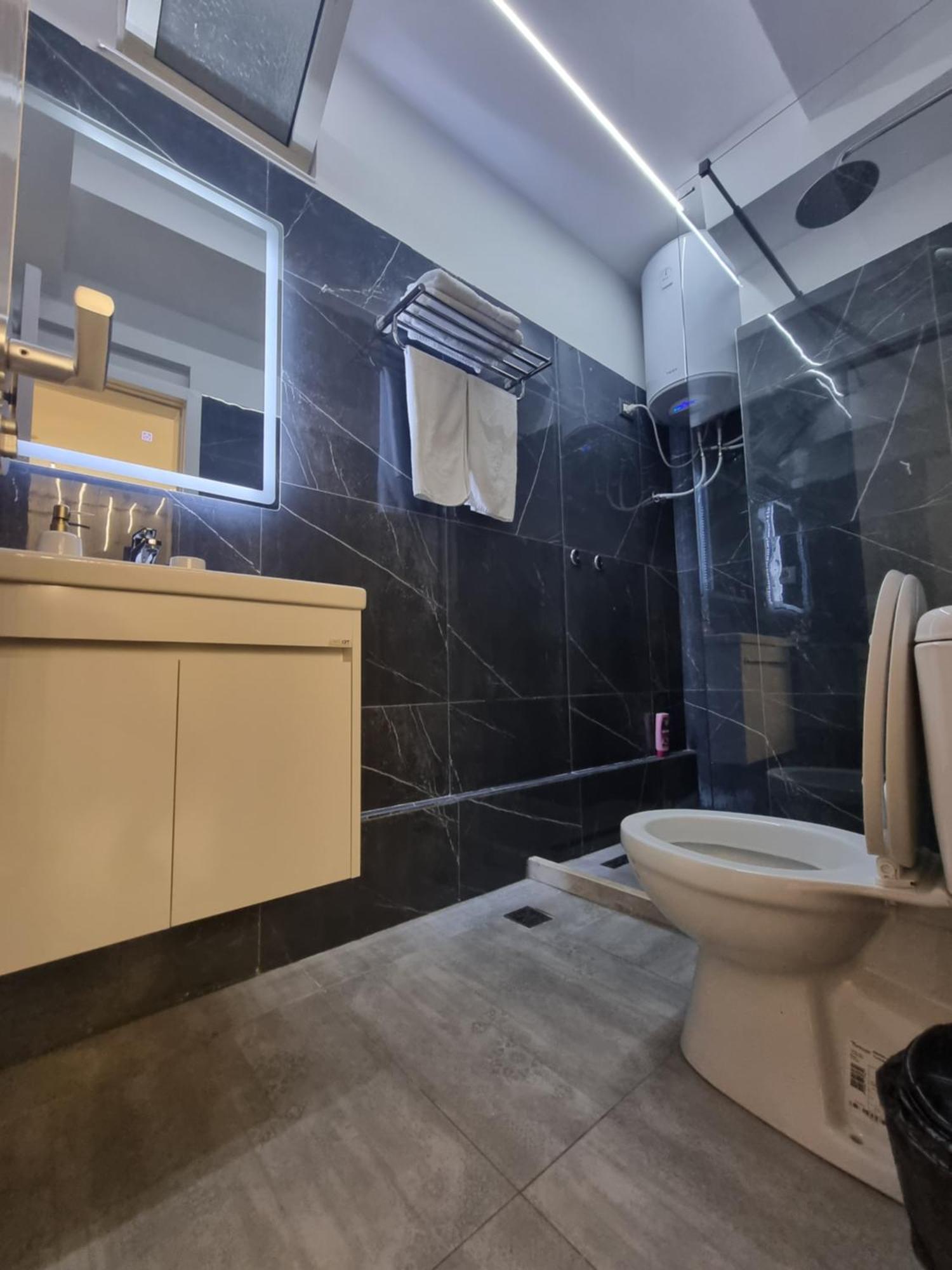 Mon Prive Apartment Tirana Ruang foto