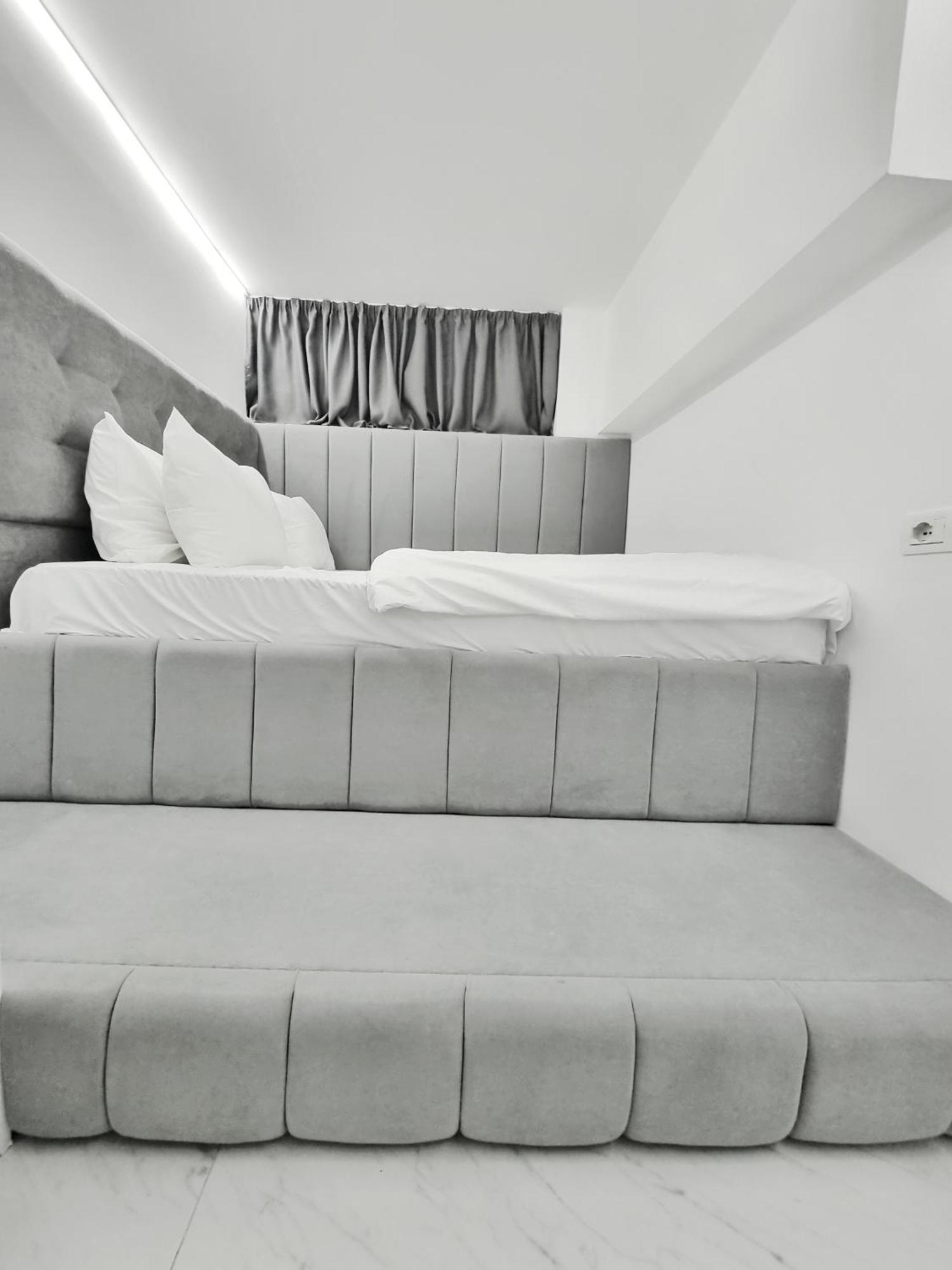 Mon Prive Apartment Tirana Bagian luar foto
